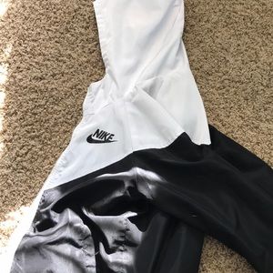 Nike windbreaker